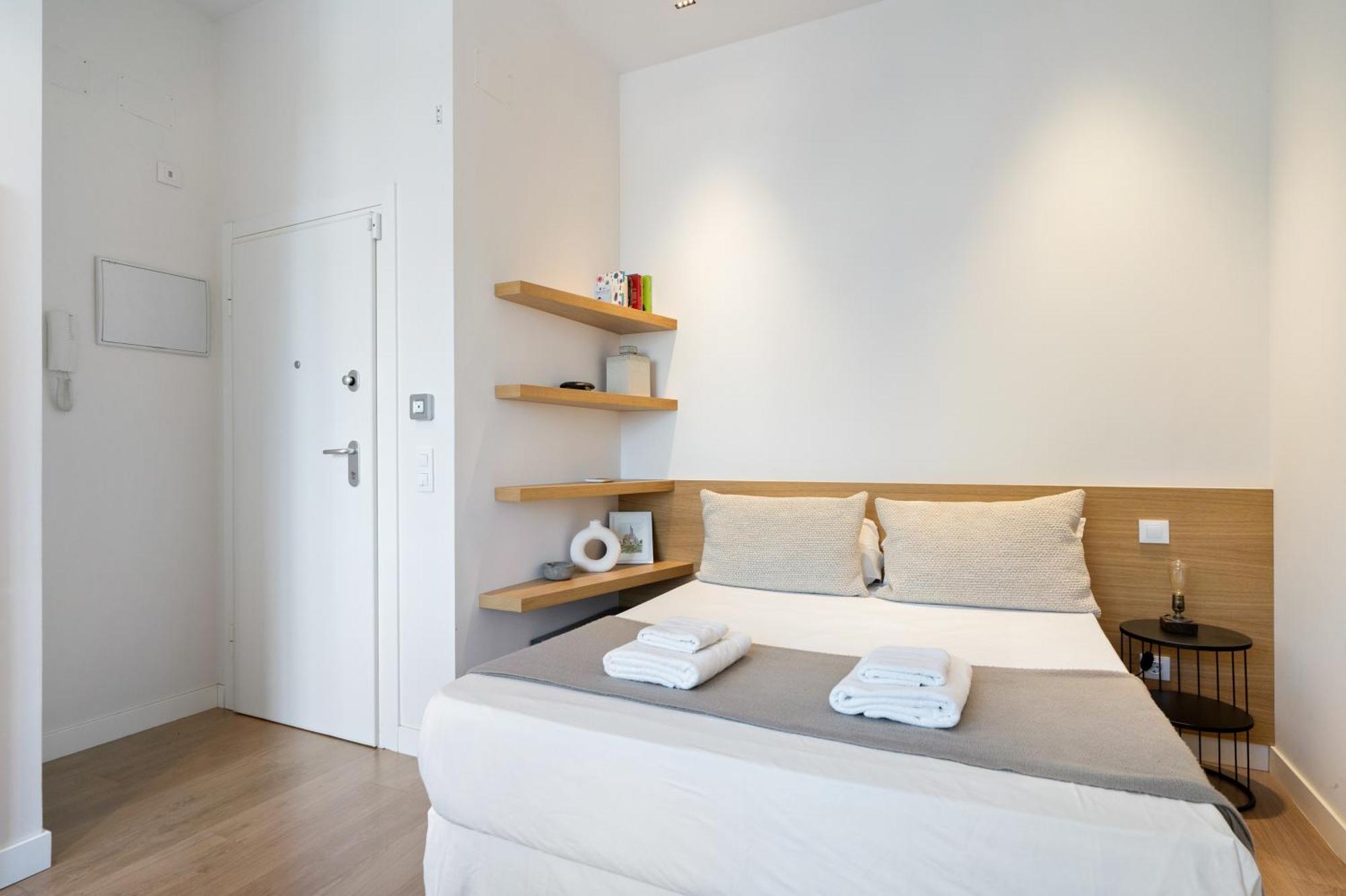 Encantador Estudio Chamartin Madrid Ngoại thất bức ảnh